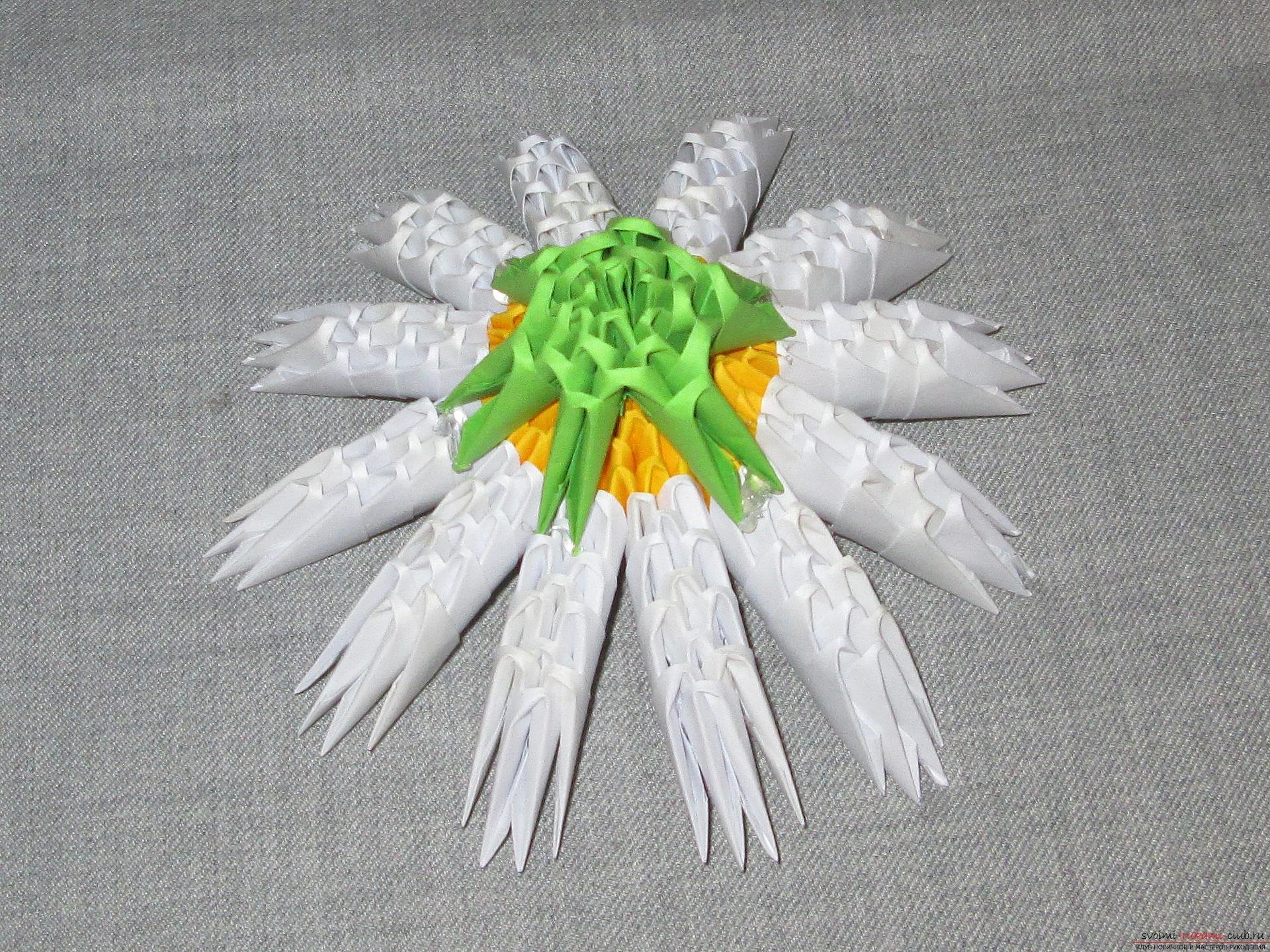 Модульное оригами ваза с цветами станет отличным подарком на 8 Марта, сделанным своими руками.. Фото №16